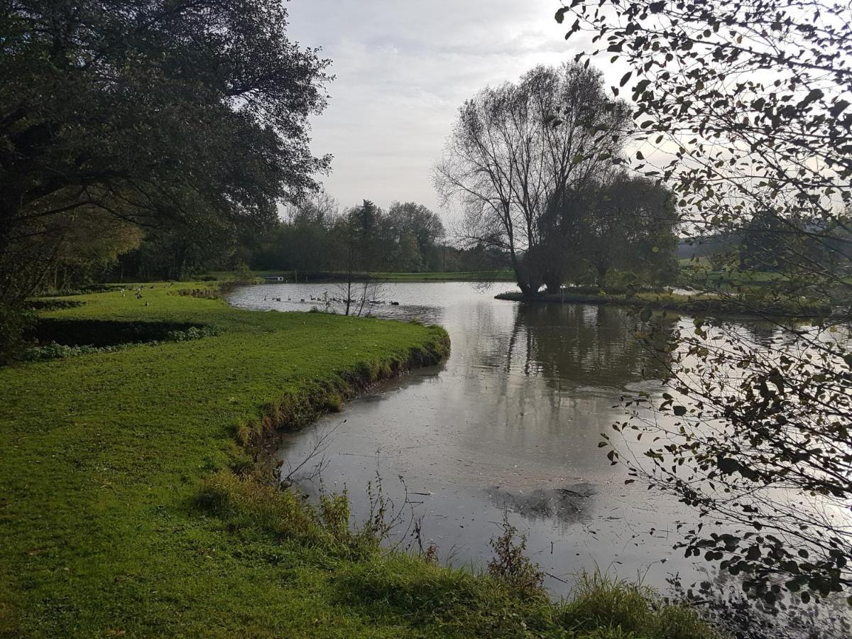 Roulotte Panoramique Du Moulin Panzió Châtillon-sur-Marne Kültér fotó